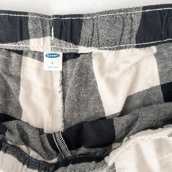 Old Navy | Shorts - Picture 3 of 4